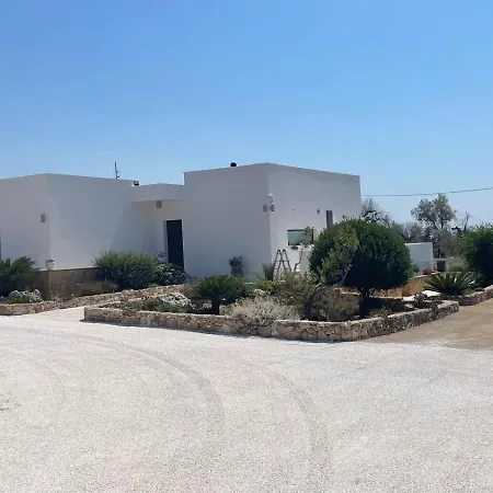 Li Canti Di Giulia Willa Casarano