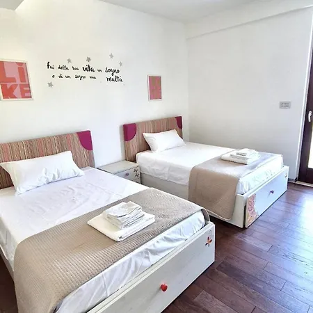 Li Canti Di Giulia Casarano