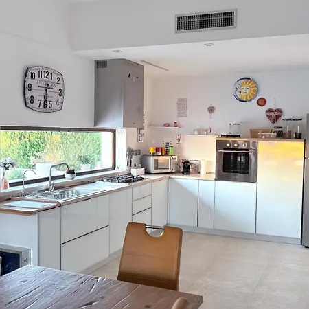 Li Canti Di Giulia Casarano