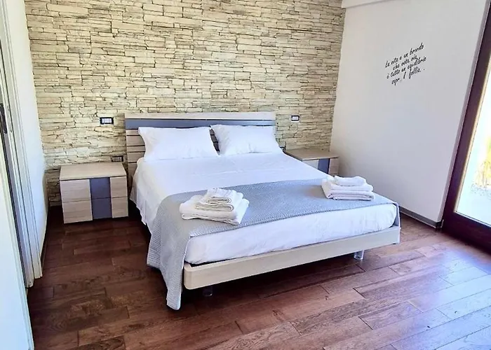 Li Canti Di Giulia 빌라 카사라노